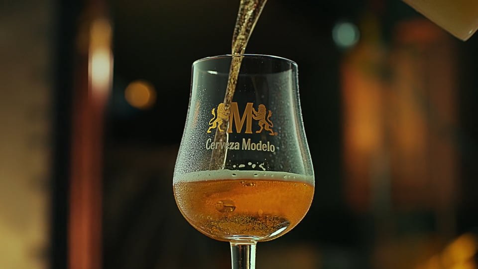 modelo cerveza